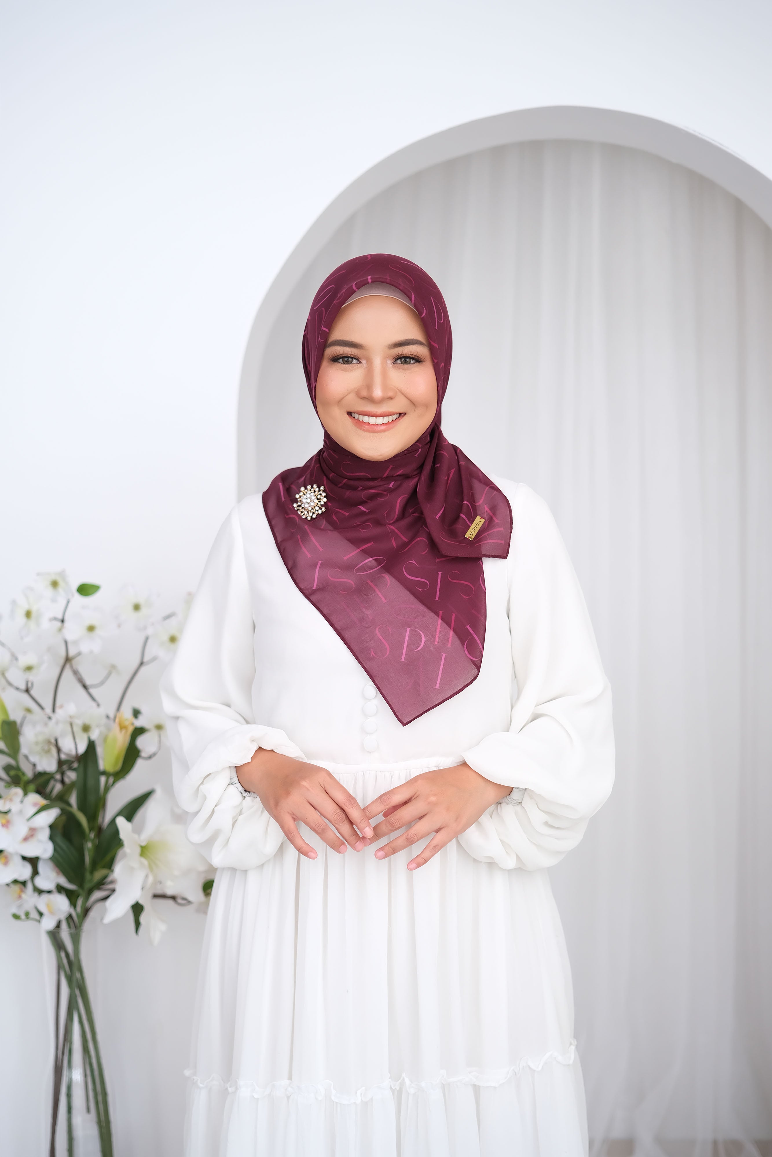 Sophia Scarves Signature Maroon