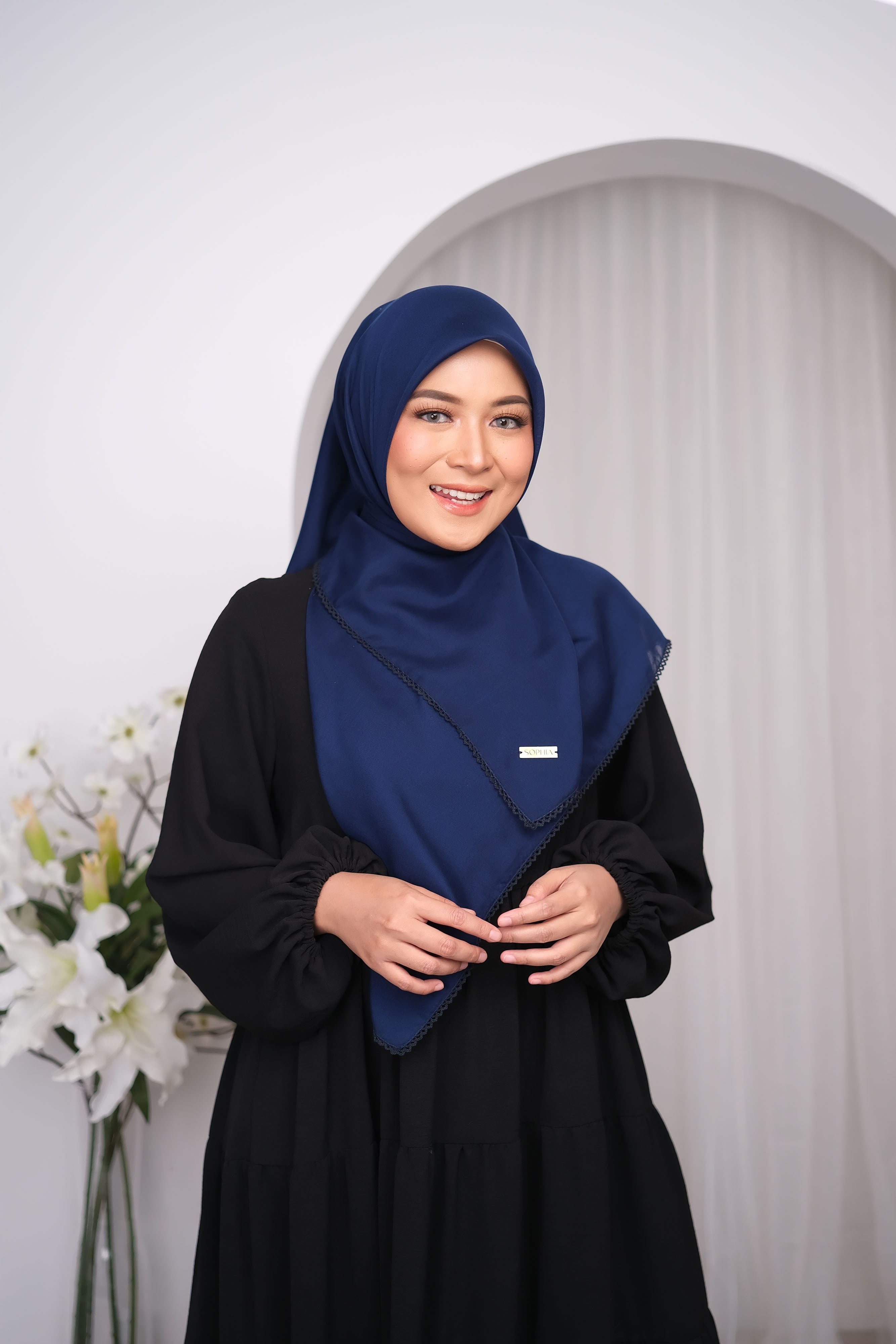 Sophia Scarves Basic Navy